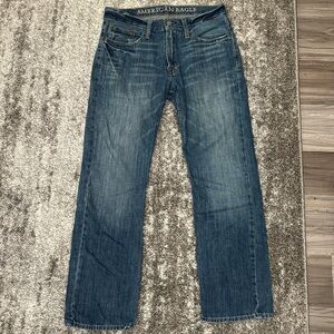 **SOLD**30x30 STRAIGHT LEG MEDIUM WASHED DENIM JEANS - AMERICAN EAGLE